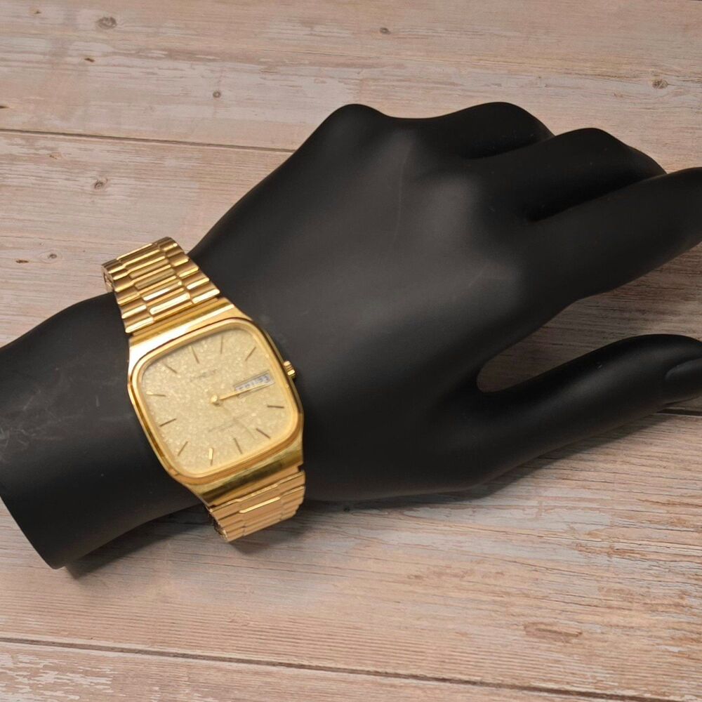 Vtg Armitron Men's Watch